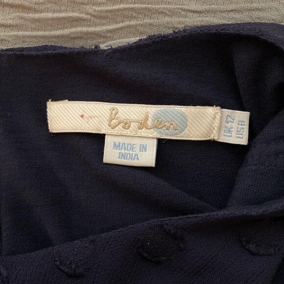 BODEN top, dark blue, size 8, soft knit, 3/4 sleeves, swirl embellishments. - Picture 4 of 5